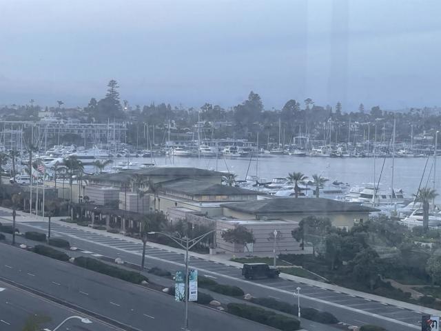 Image 61 of 75 For 1810 Avenida Del Mundo  504