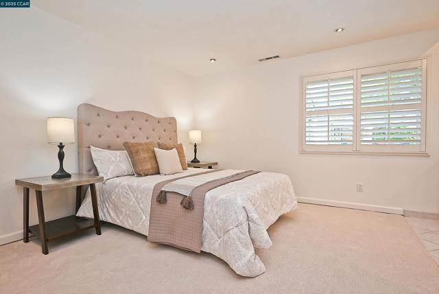 65 Dawn Dr, Pleasant Hill CA: https://media.crmls.org/mediaz/d0217b05-1882-4329-adbb-04d67d28aa52.jpg