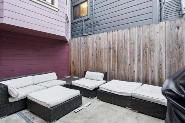 30003006 26th Street, San Francisco CA: https://media.crmls.org/mediaz/d021cc14-7b01-43aa-a2ba-c72682536f2f.jpg