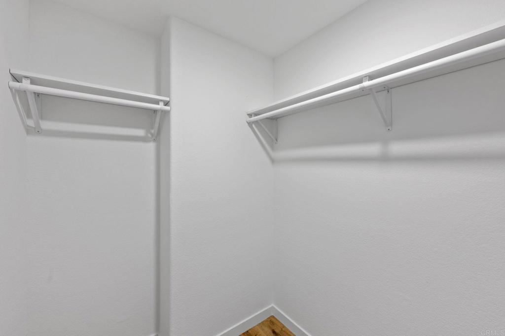 https://media.crmls.org/mediaz/d0227594-ea27-4709-8444-c278f35e976a.jpg?preset=X-Large