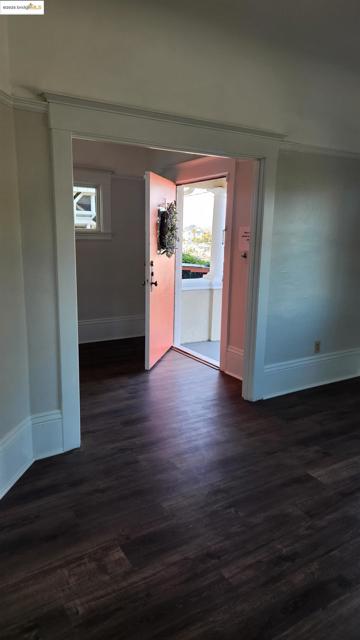 1641 E 20th Street, Oakland CA: https://media.crmls.org/mediaz/d022a756-ab59-471d-9e5d-1e2a93a7af7b.jpg
