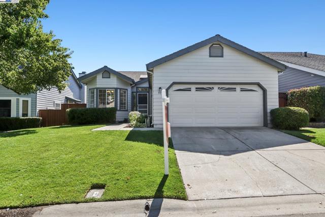 974 Clinton Pl, Pleasanton CA: https://media.crmls.org/mediaz/d0230101-e1e7-46c5-ae9c-8a7f6f9da0fa.jpg