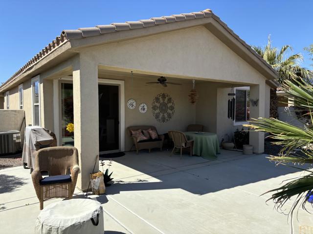80450 Avd Linda Vista, Indio CA: https://media.crmls.org/mediaz/d0239705-27d6-46d1-980f-5b31350462be.jpg