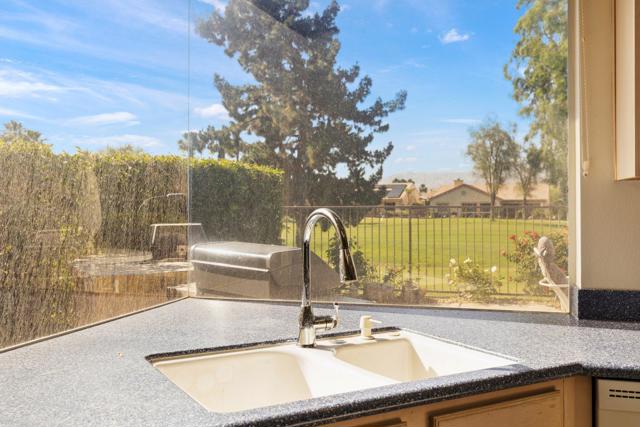 78586 Kensington Avenue, Palm Desert CA: https://media.crmls.org/mediaz/d023c22f-026b-45a8-8687-9043bc745156.jpg