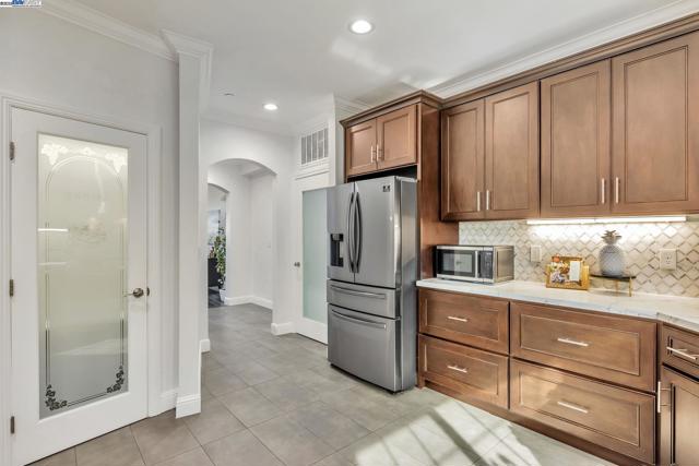 4597 Edwards Ln., Castro Valley CA: https://media.crmls.org/mediaz/d023c6e9-13c9-4827-bab1-f713acbca47d.jpg