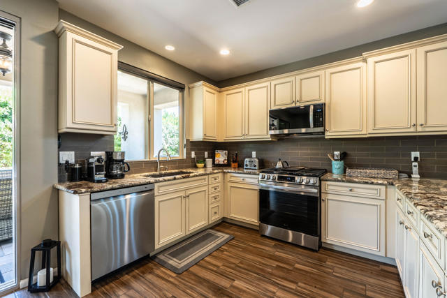 82820 Kingsboro Lane, Indio CA: https://media.crmls.org/mediaz/d024fd92-a8af-401d-af16-be4bee4a8308.jpg