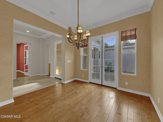 1048 Via Adorna, Newbury Park CA: https://media.crmls.org/mediaz/d0258670-4564-4ae8-9f20-cea84f5b5af0.jpg