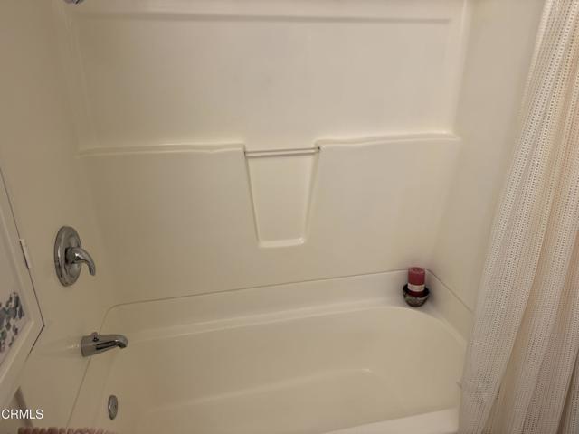 216 N Fulton Street, Ojai CA: https://media.crmls.org/mediaz/d025a5b3-b389-43ff-880e-1b12cb4c8455.jpg