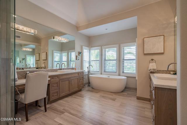 691 Larchmont Street, Simi Valley CA: https://media.crmls.org/mediaz/d025aae9-2b11-4668-b858-c3275d830881.jpg
