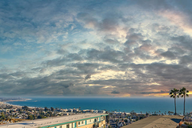 Detail Gallery Image 3 of 58 For 886 Winding Way Dr, Ventura,  CA 93001 - 2 Beds | 2/1 Baths