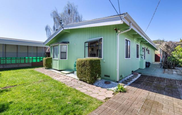 1315 El Dorado Avenue, Santa Cruz CA: https://media.crmls.org/mediaz/d026bd49-9826-4ca1-9691-6765739bddd1.jpg