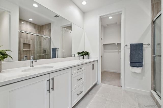 2581 Broom Ln, Carlsbad CA: https://media.crmls.org/mediaz/d026deb3-ed4f-450b-acd9-13413149b2fc.jpg