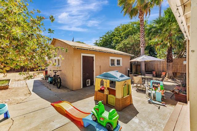 1179 San Benito Street, Hollister CA: https://media.crmls.org/mediaz/d026f533-2062-4590-acfc-b61a83c9de17.jpg