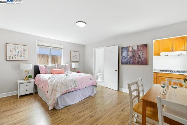 825 Billings Blvd, San Leandro CA: https://media.crmls.org/mediaz/d0277042-fead-4ba7-9225-dfe78ef668c3.jpg
