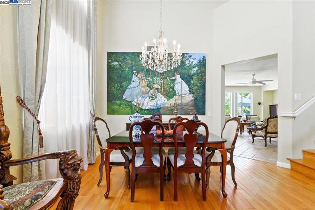 250 BRIDGEWATER RD, Hayward CA: https://media.crmls.org/mediaz/d02848a4-18ad-473f-bcff-09d5f233c0ef.jpg