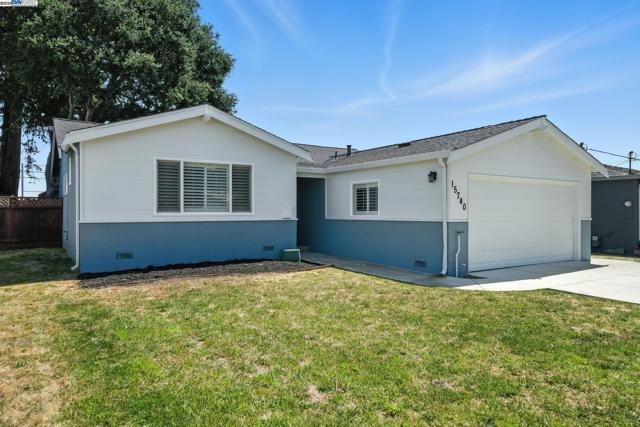15740 Via Sonata, San Lorenzo CA: https://media.crmls.org/mediaz/d0287836-dc13-493f-8c3d-a56347dba467.jpg