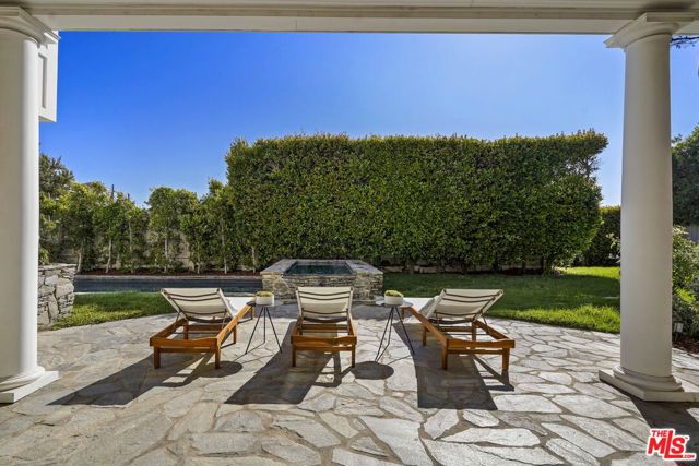 7335 Birdview Avenue, Malibu CA: https://media.crmls.org/mediaz/d02a3024-d3e3-430d-9ee1-025c91ee2862.jpg