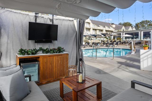 1562 Camino Del Mar, Del Mar CA: https://media.crmls.org/mediaz/d02a6591-8dae-4882-b0eb-cd6d062249f5.jpg