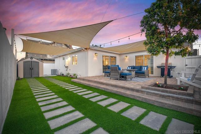1221 4th St, San Diego CA: https://media.crmls.org/mediaz/d02aa479-49e0-4f05-b606-eeedeaf43b89.jpg