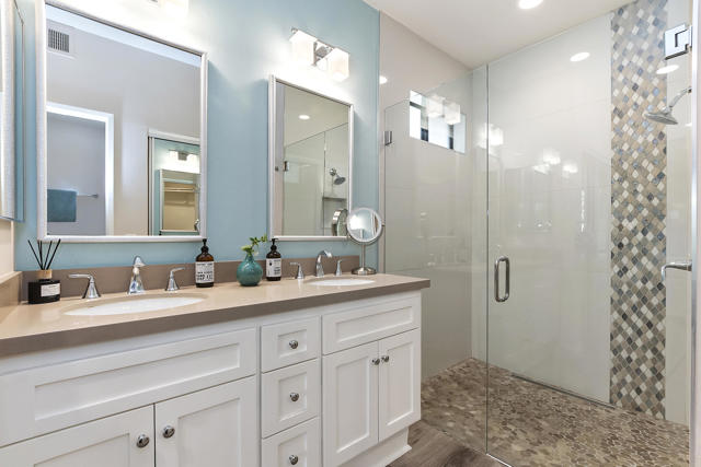 55459 Tanglewood, La Quinta CA: https://media.crmls.org/mediaz/d02b492a-8e3c-427e-ae61-a3f61689901d.jpg