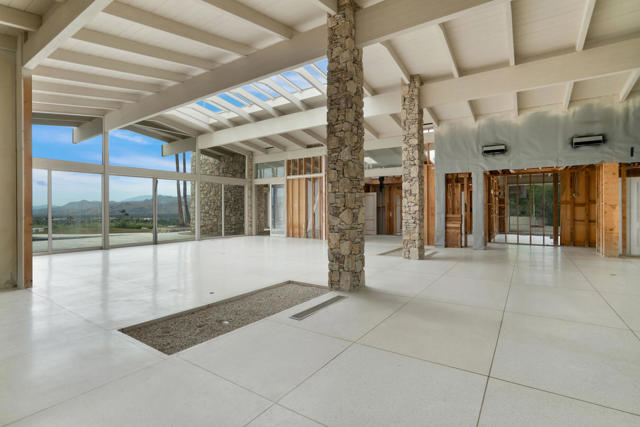 925 W Coronado Avenue, Palm Springs, CA 92262