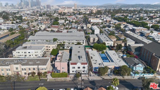 223 N Breed Street, Los Angeles CA: https://media.crmls.org/mediaz/d02c646f-a700-4653-aa0a-1c8ddcb6029d.jpg