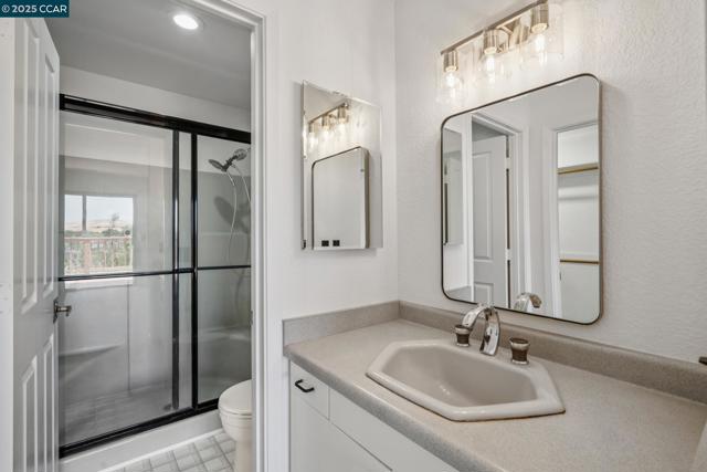 3513 Stone Pl, Antioch CA: https://media.crmls.org/mediaz/d02d3305-ea3b-4568-be03-c52e6f59fe53.jpg