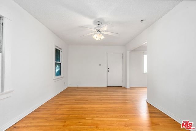 1507 14th Street, Santa Monica CA: https://media.crmls.org/mediaz/d02dbd3f-f253-4c15-8863-ced0e3e754b0.jpg