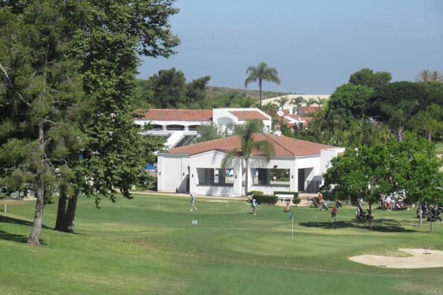 4125 Arcadia Way, Oceanside CA: https://media.crmls.org/mediaz/d02eb5a0-e50a-455c-add8-37c3bf8363bc.jpg