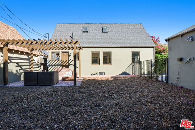 1017 North Howard Street photo 48