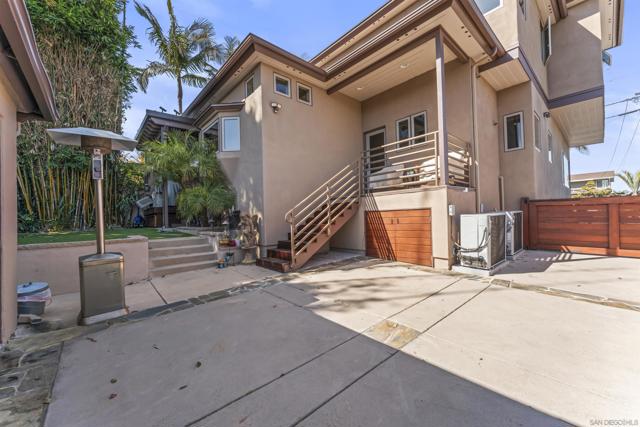 3435 Dickens, San Diego CA: https://media.crmls.org/mediaz/d02f1002-0186-4349-bce0-328fd7ed2472.jpg