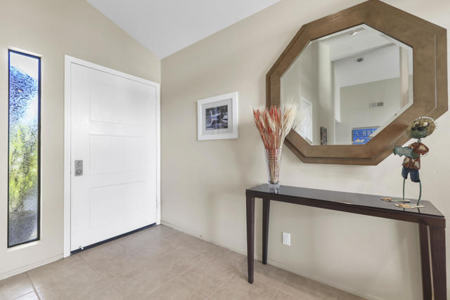 184 Ranch View Circle, Palm Desert, CA 92211
