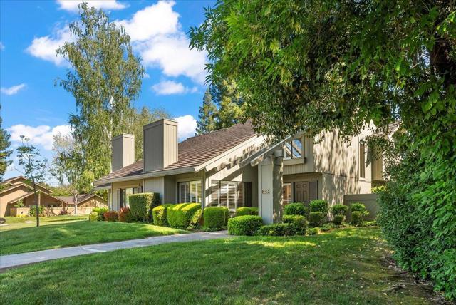 2133 Gold Rush Drive, Gold River CA: https://media.crmls.org/mediaz/d02f9d2b-66ad-4825-891e-058c18656afa.jpg