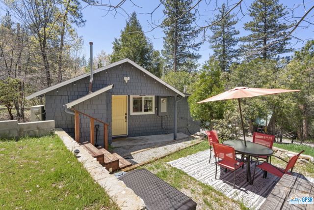 53455 Middle Ridge Drive, Idyllwild, California 92549, ,Single Family Residence,For Sale,Middle Ridge,23269573