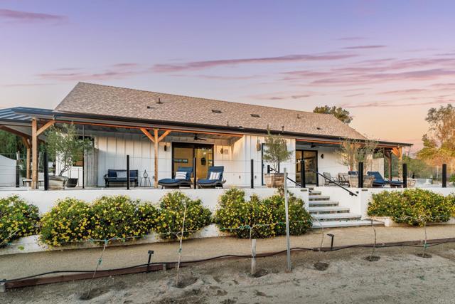 35715 Calle Nopal, Temecula CA: https://media.crmls.org/mediaz/d03072dc-7471-4fa0-bb6d-829f12241291.jpg