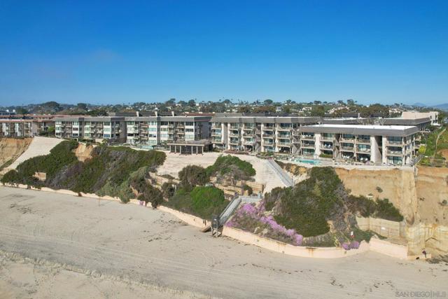 872 S Sierra Ave, Solana Beach CA: https://media.crmls.org/mediaz/d0318f32-90d9-4afa-9434-81a6b1aa38a1.jpg