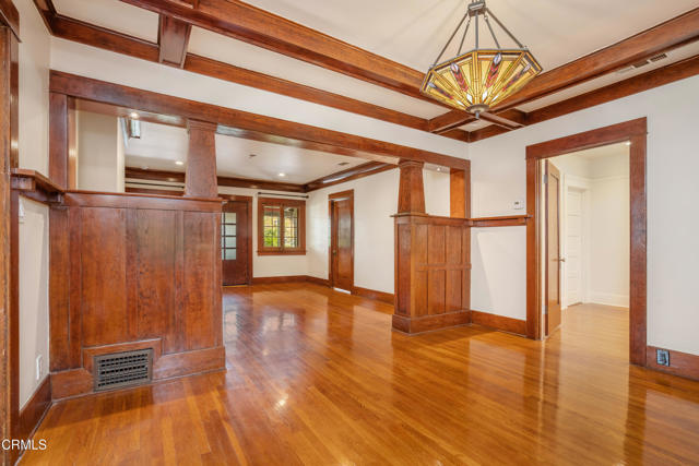 Detail Gallery Image 5 of 26 For 847 S Los Robles Ave, Pasadena,  CA 91106 - 3 Beds | 2 Baths