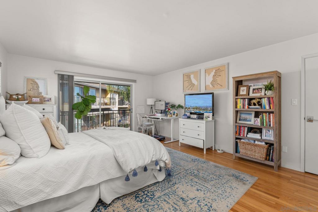 5367 La Jolla Blvd - photo 19