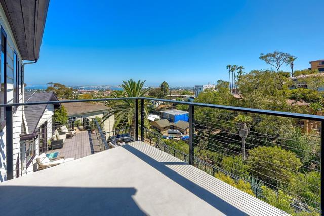 3115 Edith Ln, San Diego CA: https://media.crmls.org/mediaz/d033ee7b-d637-44b4-b7d3-58154f3c4821.jpg