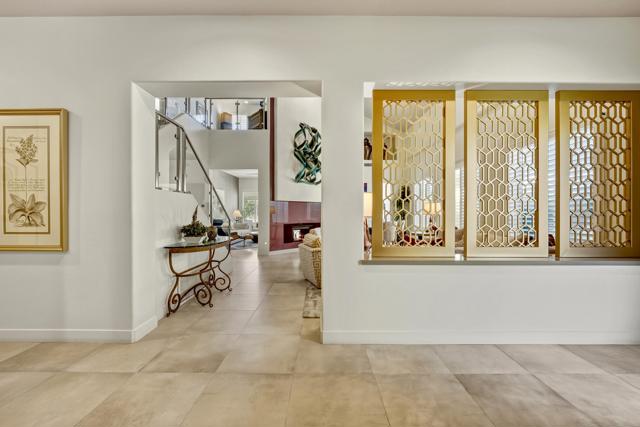 134 E Kavenish Drive, Rancho Mirage CA: https://media.crmls.org/mediaz/d034358e-3288-4aa3-843b-f29ced4f4ba6.jpg