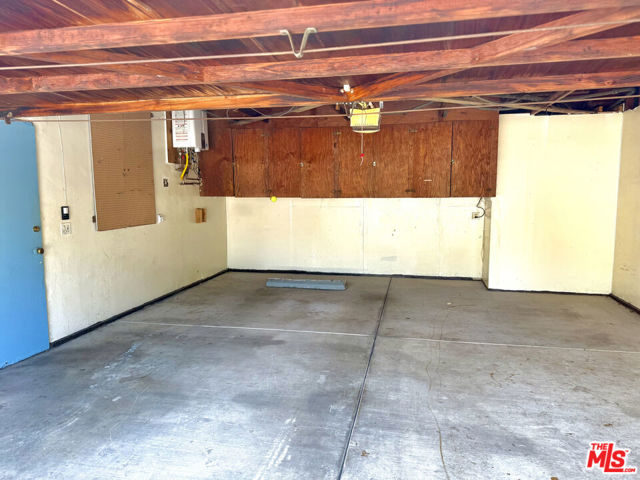 1754 Mandeville Canyon Road, Los Angeles CA: https://media.crmls.org/mediaz/d034d5aa-1907-4110-8c4e-bff03387c07a.jpg