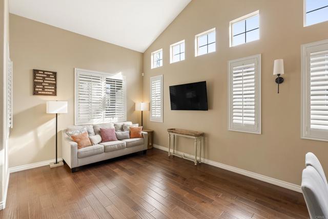 Detail Gallery Image 12 of 40 For 1266 Morgan Hill Dr, Chula Vista,  CA 91913 - 4 Beds | 2/1 Baths