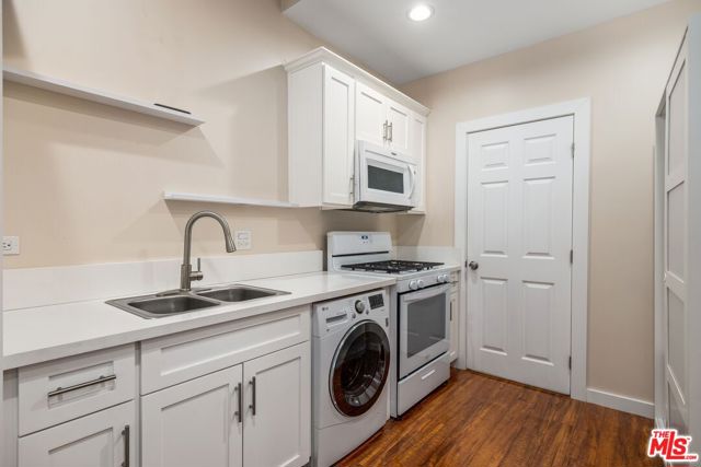 1115 N Beverly Glen Boulevard, Los Angeles CA: https://media.crmls.org/mediaz/d035c7e0-c5f7-42fc-a872-4e127ff75372.jpg