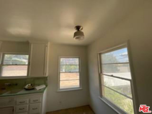 3757 Los Feliz Boulevard, Los Angeles CA: https://media.crmls.org/mediaz/d035cf6f-5f24-4667-b920-34f0959501be.jpg