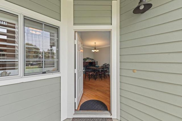 160 Troon Way, Half Moon Bay CA: https://media.crmls.org/mediaz/d0361870-9499-4d26-ab02-07f3349bf68e.jpg