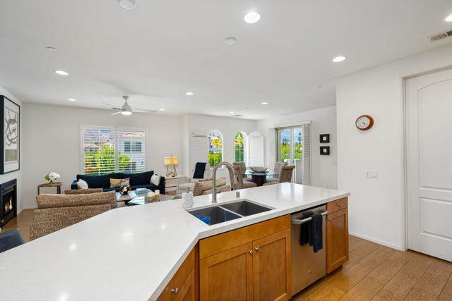 374 Terra Vita, Palm Springs CA: https://media.crmls.org/mediaz/d0387452-0d39-44c3-8c2b-0fc9ec45009e.jpg