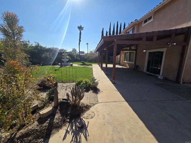 Detail Gallery Image 16 of 38 For 1349 Lucero, Chula Vista,  CA 91911 - 4 Beds | 3 Baths