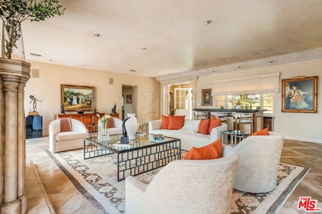 10820 Ambazac Way, Los Angeles CA: https://media.crmls.org/mediaz/d03a025f-55b6-4070-9205-082419a4e957.jpg