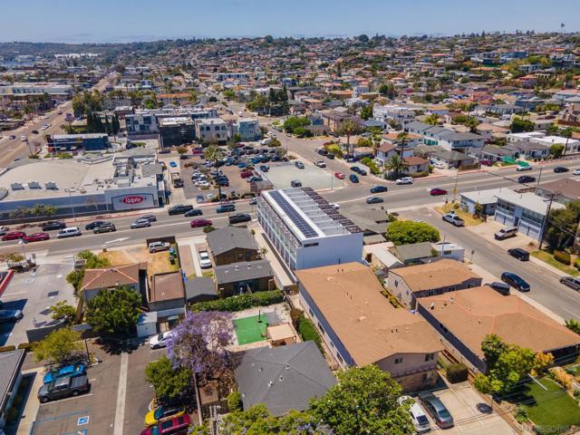 Image 9 of 13 For 3046 Nimitz Boulevard