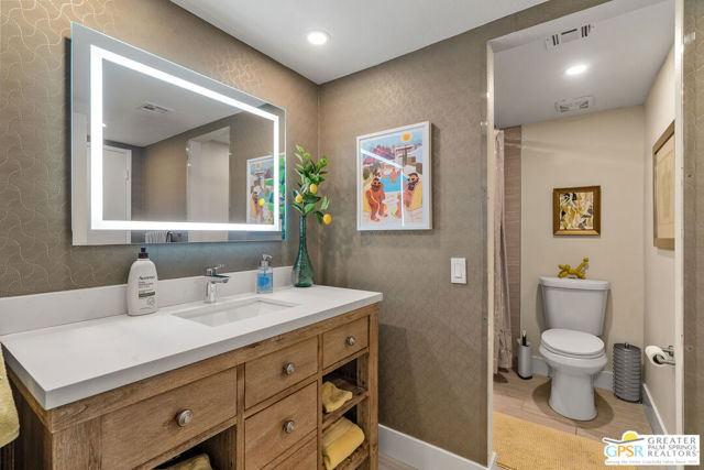 1680 S Andee Drive, Palm Springs CA: https://media.crmls.org/mediaz/d03b5f87-34e2-4adc-a540-ecf4010fffd4.jpg